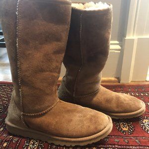 UGG Tall Classic Boot in Chestnut Brown, Size 6